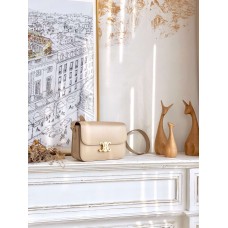 Triomphe Medium Bag in Calfskin Leather (Off-White 23cm)