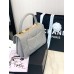 Elegant Handle Chain Trendy CC Bag (Gray, 25CM)