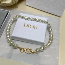 Dion Luxury Necklace