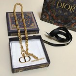 DION 30 MONTAIGNE NECKLACE