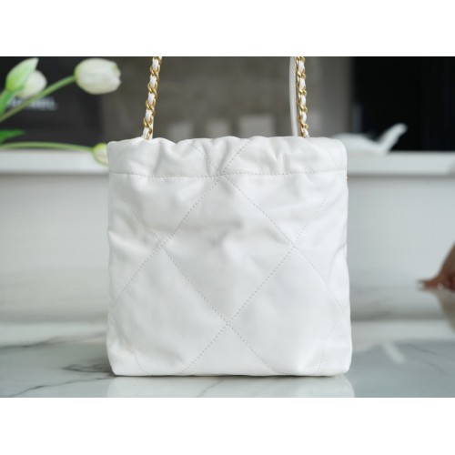 Chanel 23S 22Mini bag Light White (20cm)