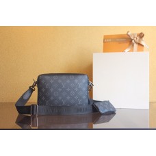 LU BLACK MEN TRIO BAG(25CM)